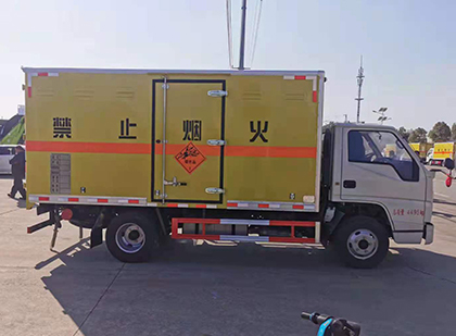 凤阳爆破器材运输车技术升级与安全合规新趋势